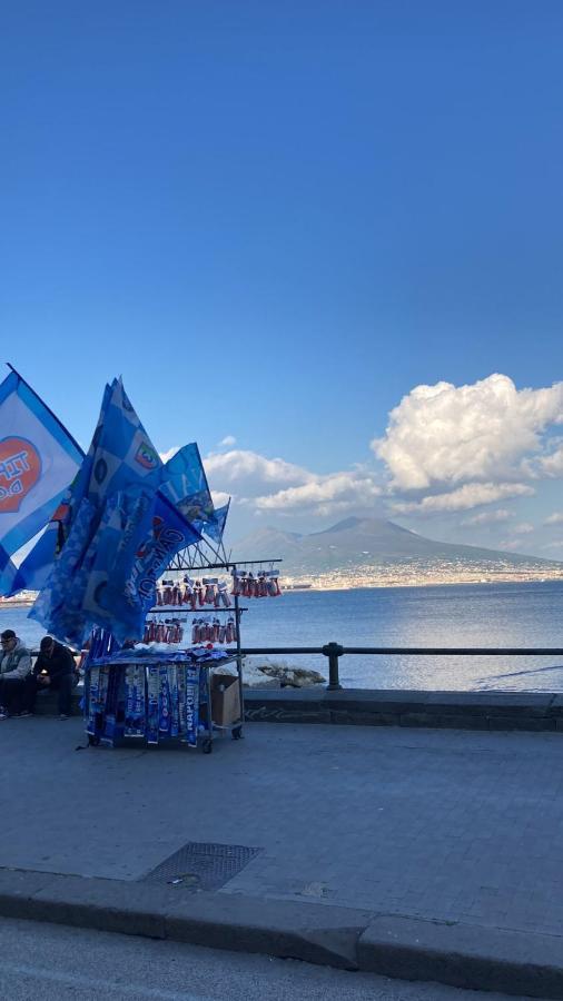 Faleron Santa Lucia Napels Buitenkant foto